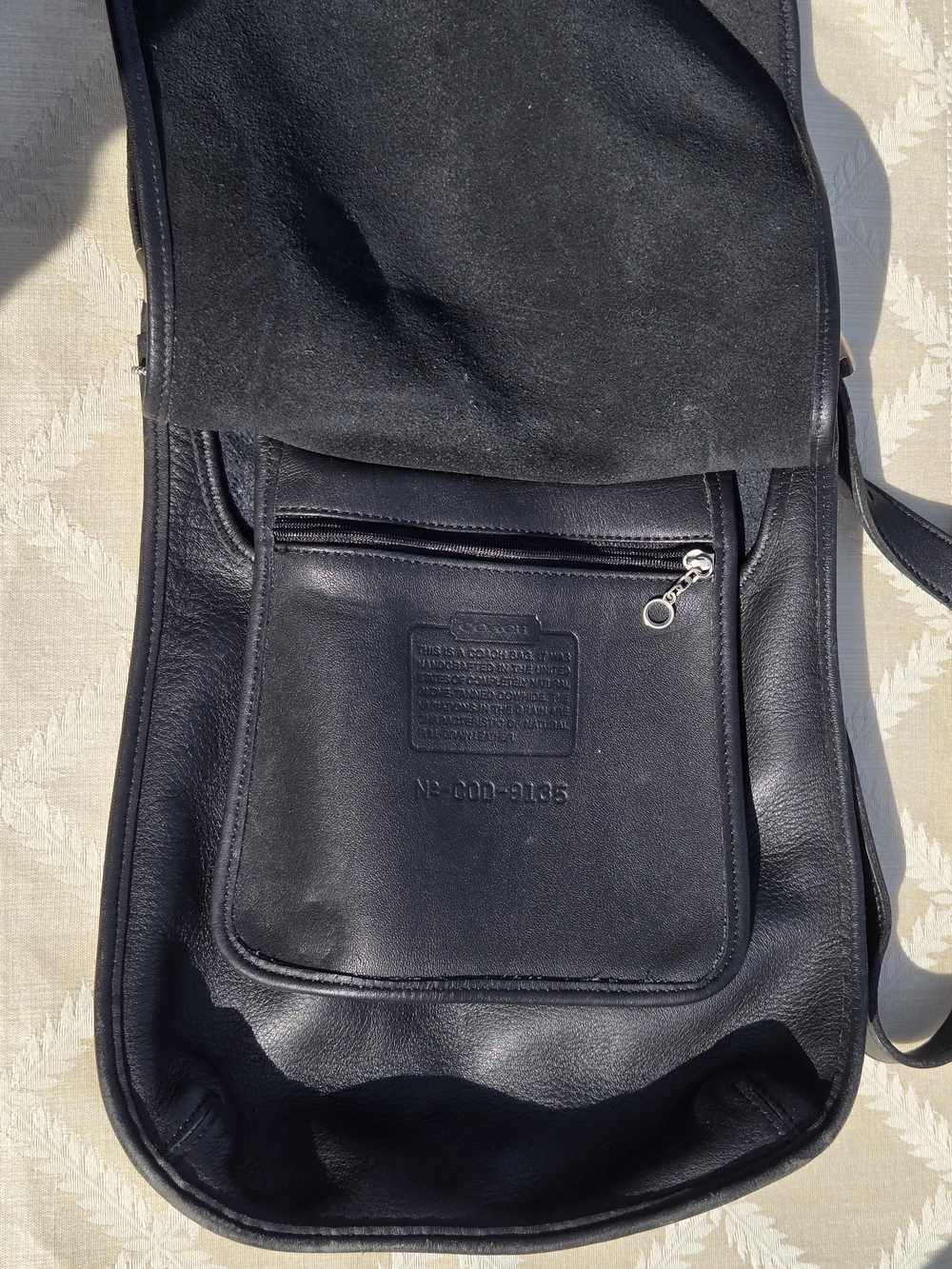 Vintage Coach 9135 Hippie Black Leather Small Flap Bag Crossbody Saddle Purse